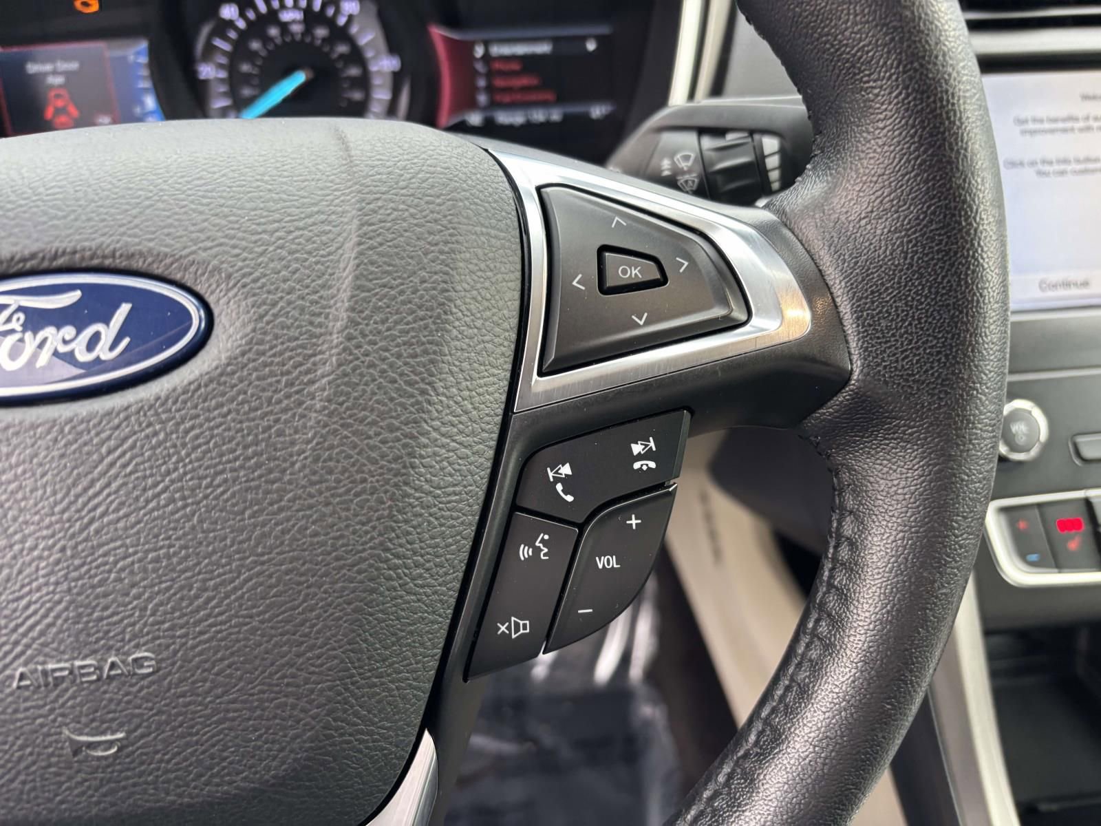 Used 2019 Ford Fusion SEL image 20