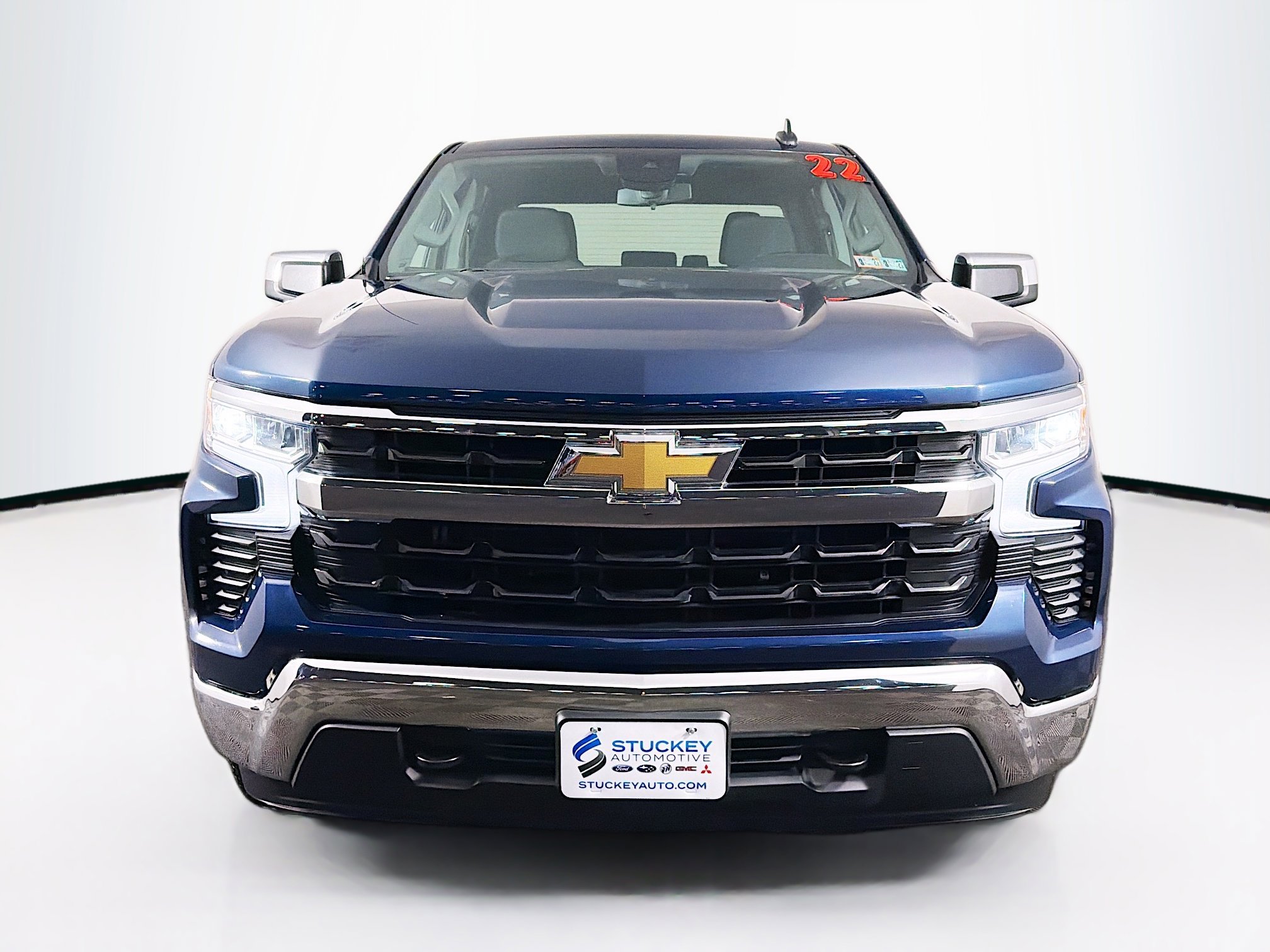 Used 2022 Chevrolet Silverado 1500 LT image 3