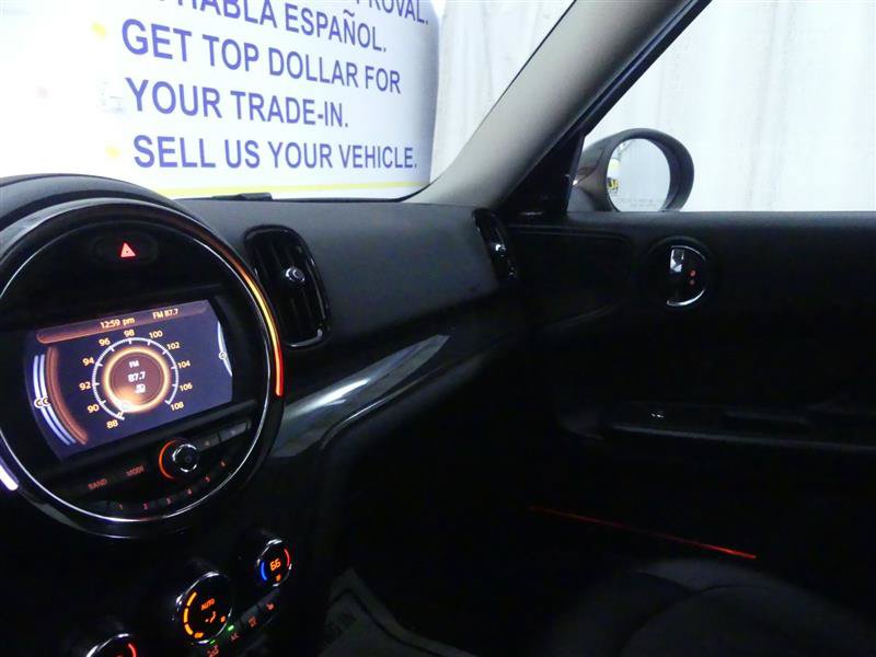 Used 2017 MINI Cooper Countryman FWD image 10
