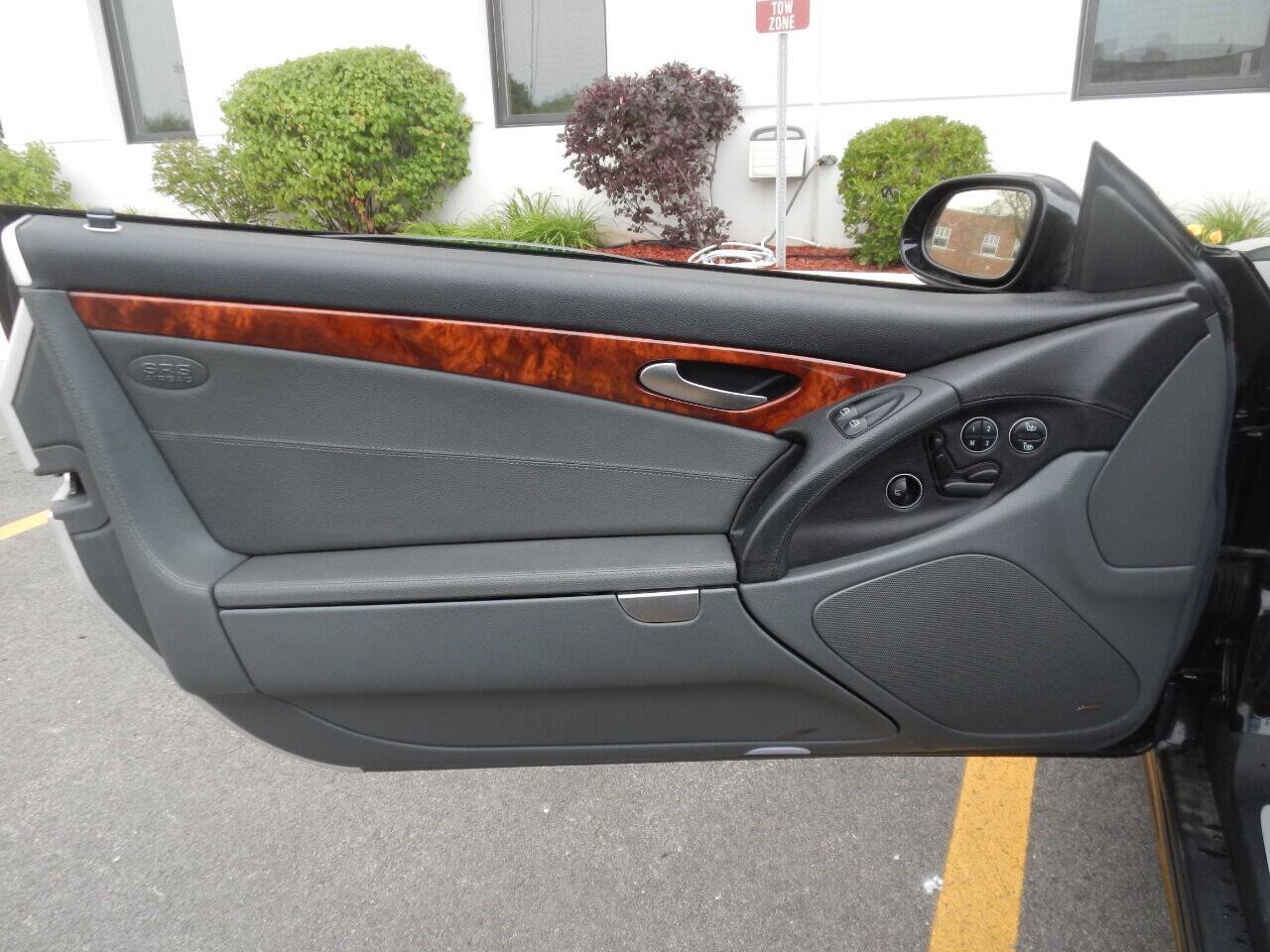 Used 2003 Mercedes-Benz SL 500 image 24