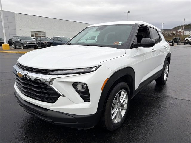 Used 2025 Chevrolet TrailBlazer LS w/ LS Convenience Package image 9