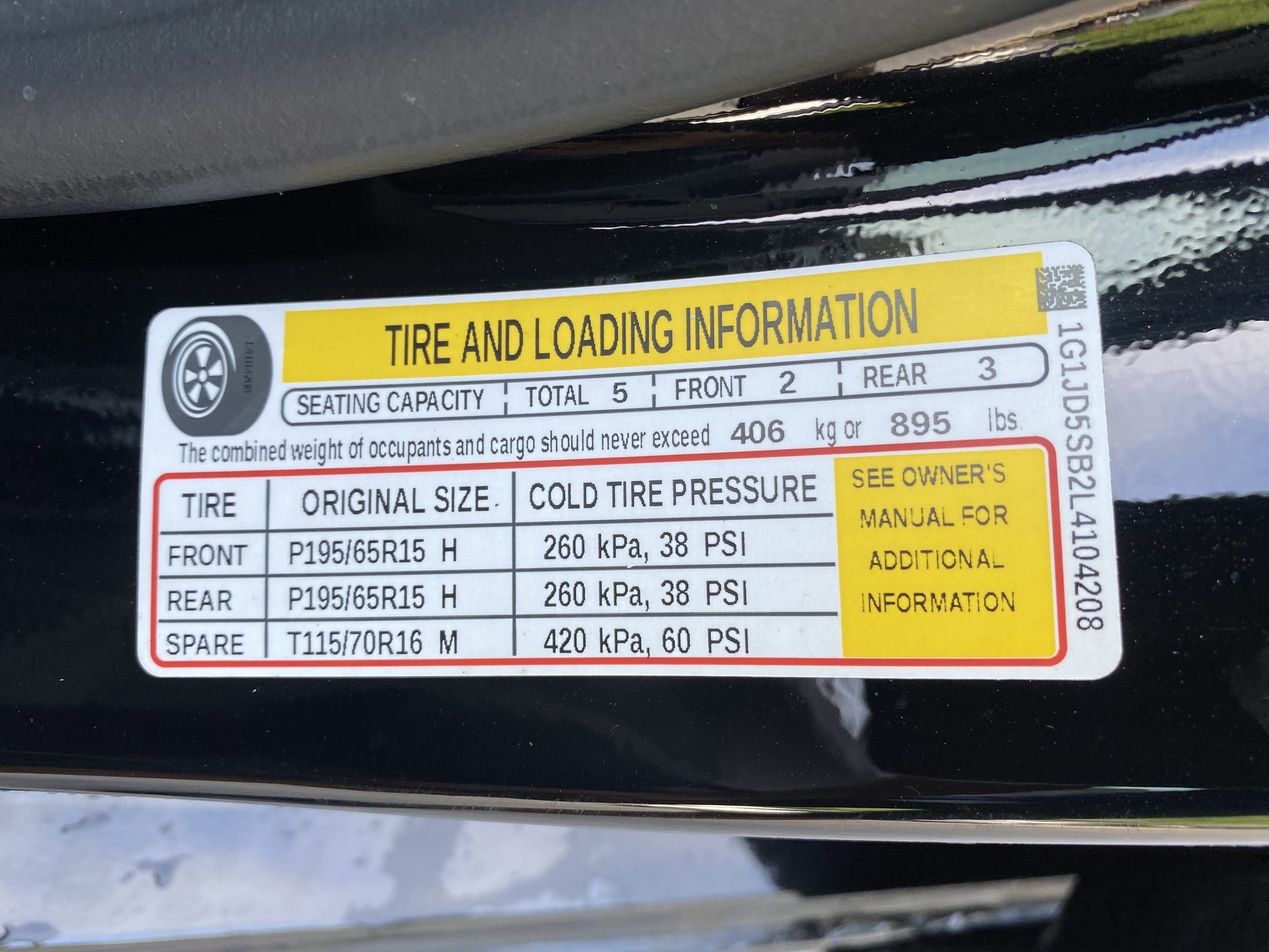 Used 2020 Chevrolet Sonic LT FWD image 34
