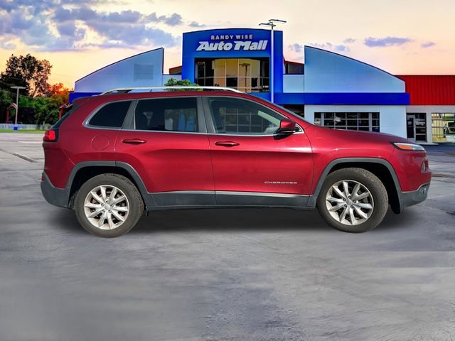 Used 2016 Jeep Cherokee Limited image 9