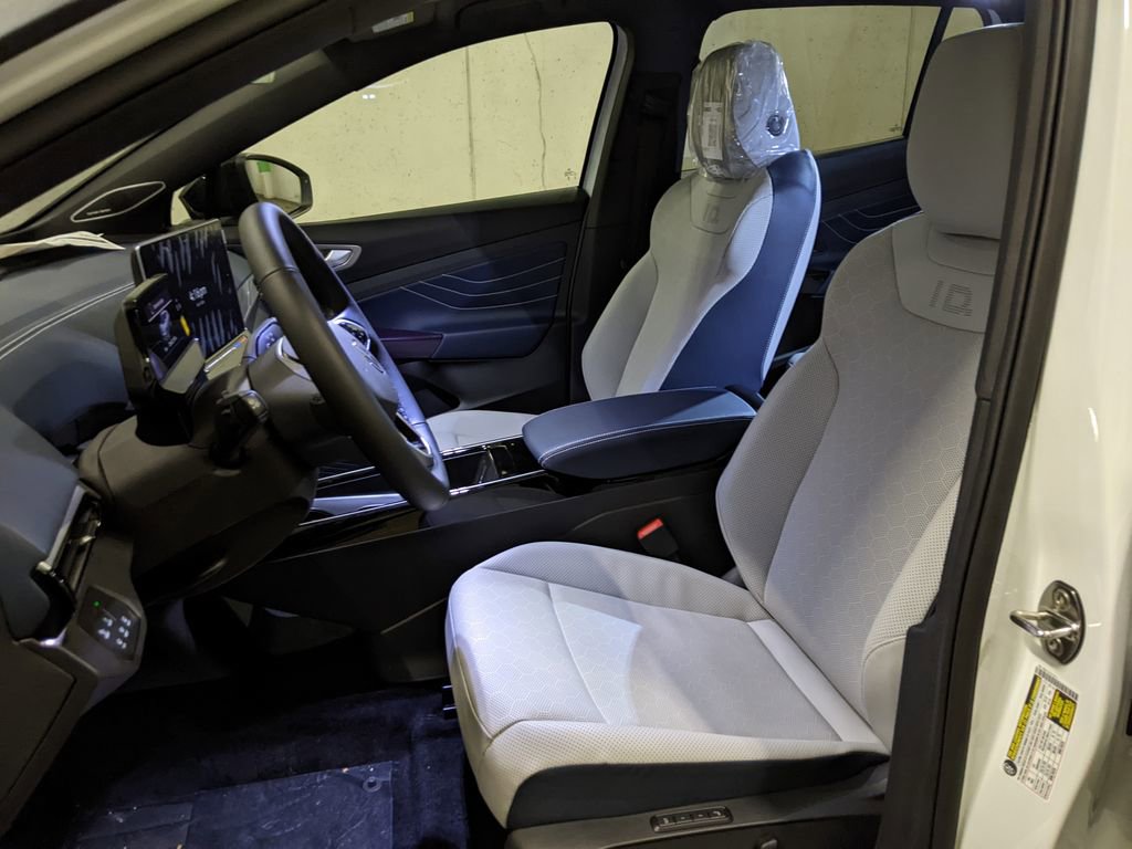 New 2026 Volkswagen ID.4 Pro S Plus AWD/4WD image 11