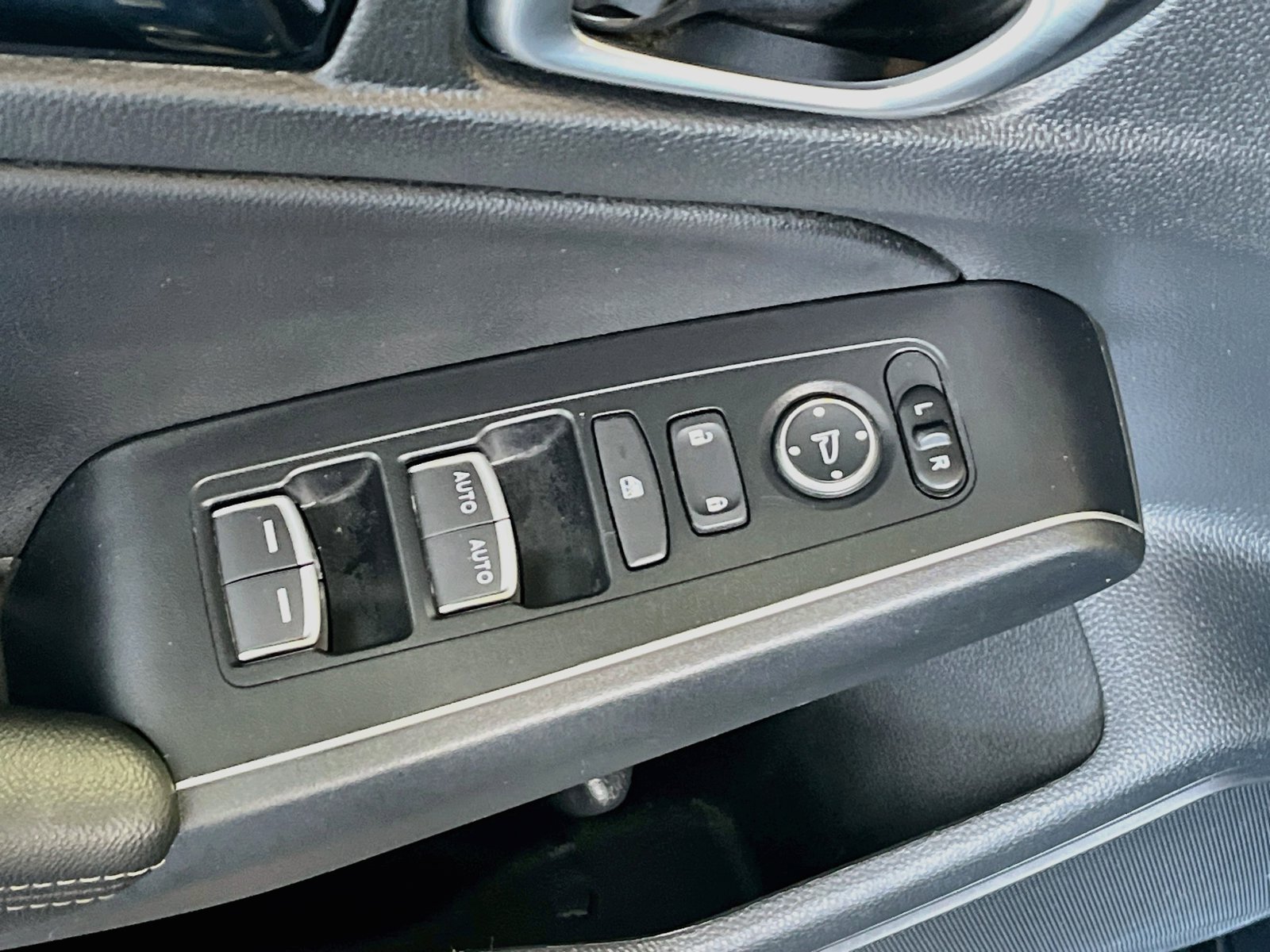 Used 2024 Honda Civic Sport Touring image 18