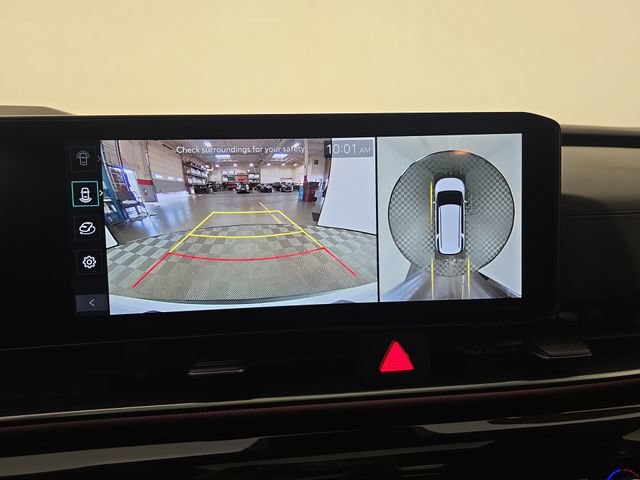 Used 2025 Kia Carnival SX Prestige FWD image 23