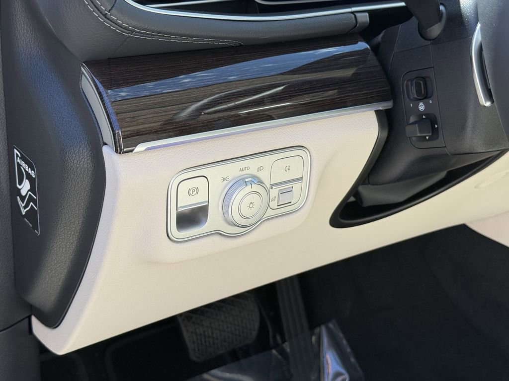 New 2026 Mercedes-Benz GLS 450 4MATIC image 16