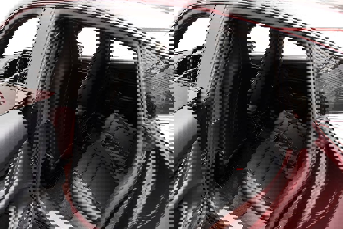 Used 2021 Porsche Taycan 4S w/ Premium Package image 37