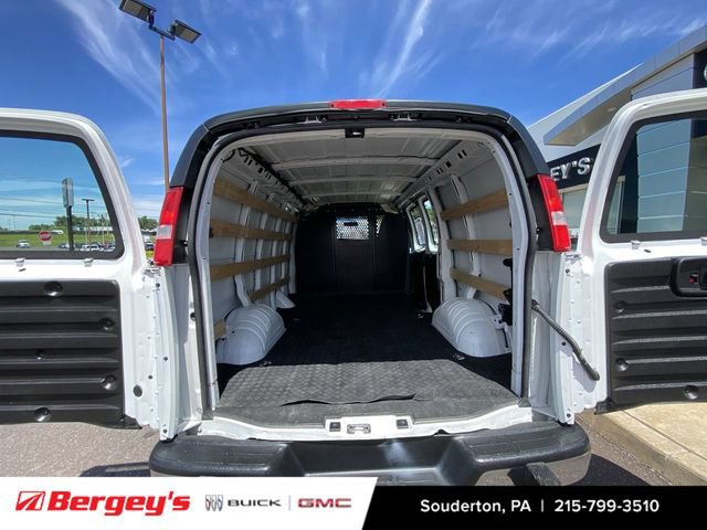 Used 2024 Chevrolet Express 2500 w/ Driver Convenience Package RWD image 28