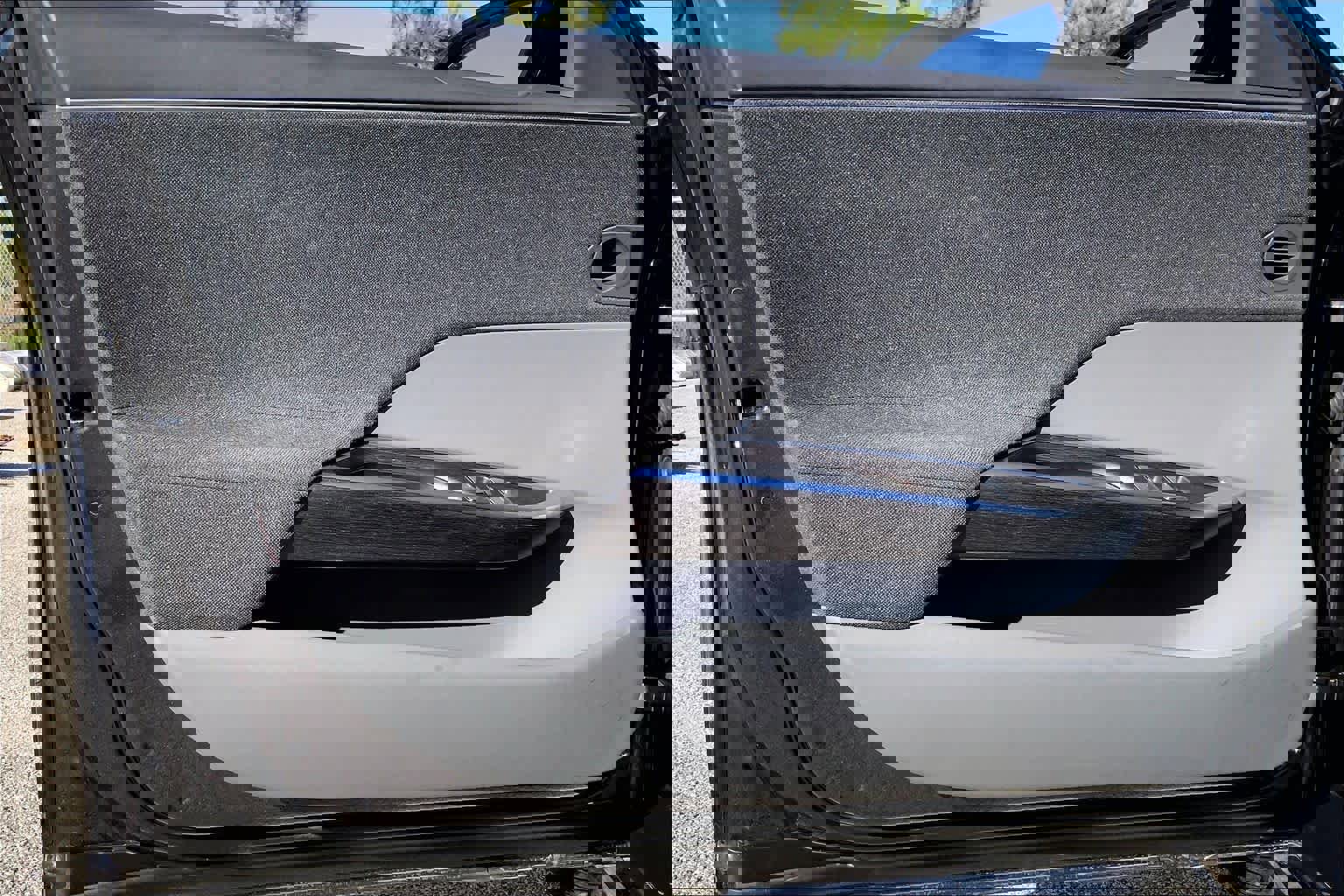 Used 2025 Lucid Air Pure image 21