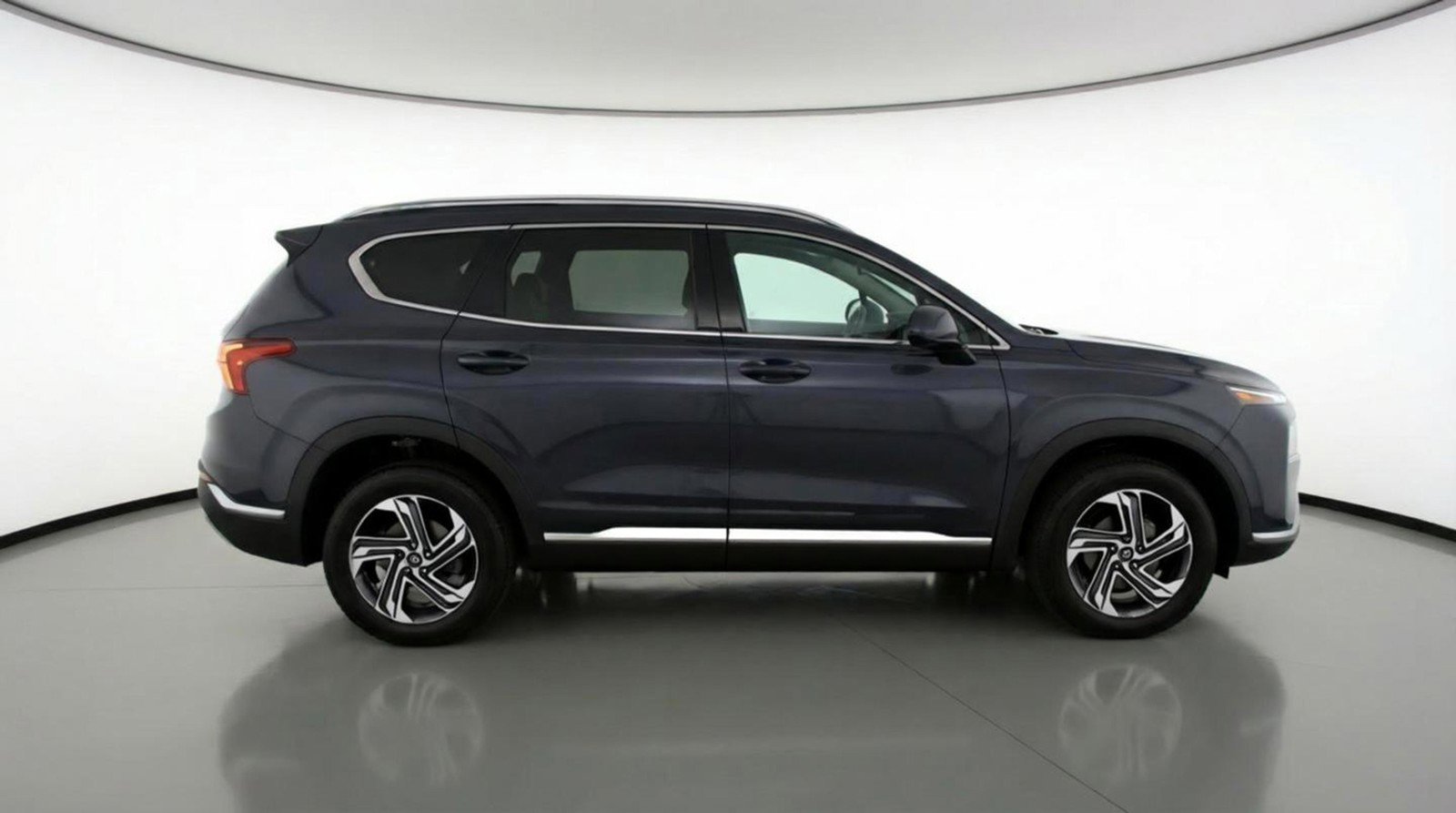 Used 2023 Hyundai Santa Fe SEL w/ Premium Package image 11