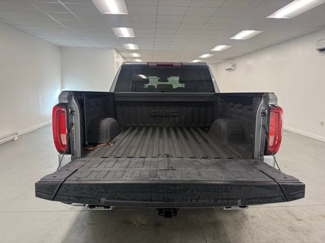 Used 2023 GMC Sierra 1500 SLT w/ SLT Premium Package AWD/4WD image 8