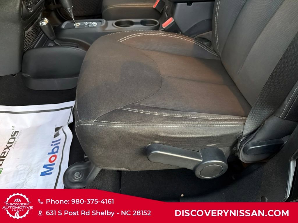 Used 2016 Jeep Wrangler Unlimited Sahara image 12
