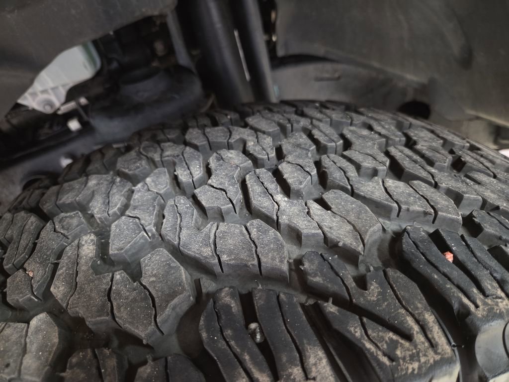 Used 2024 Jeep Wrangler Unlimited Rubicon image 25