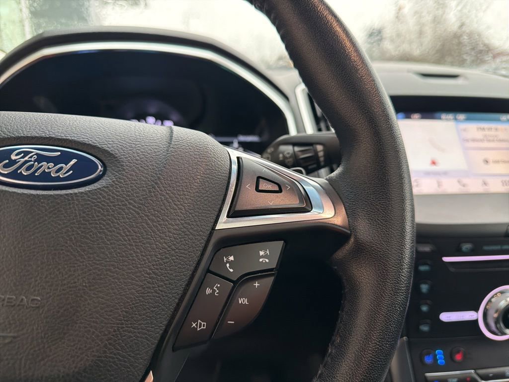 Used 2019 Ford Edge Titanium w/ Equipment Group 301A image 31