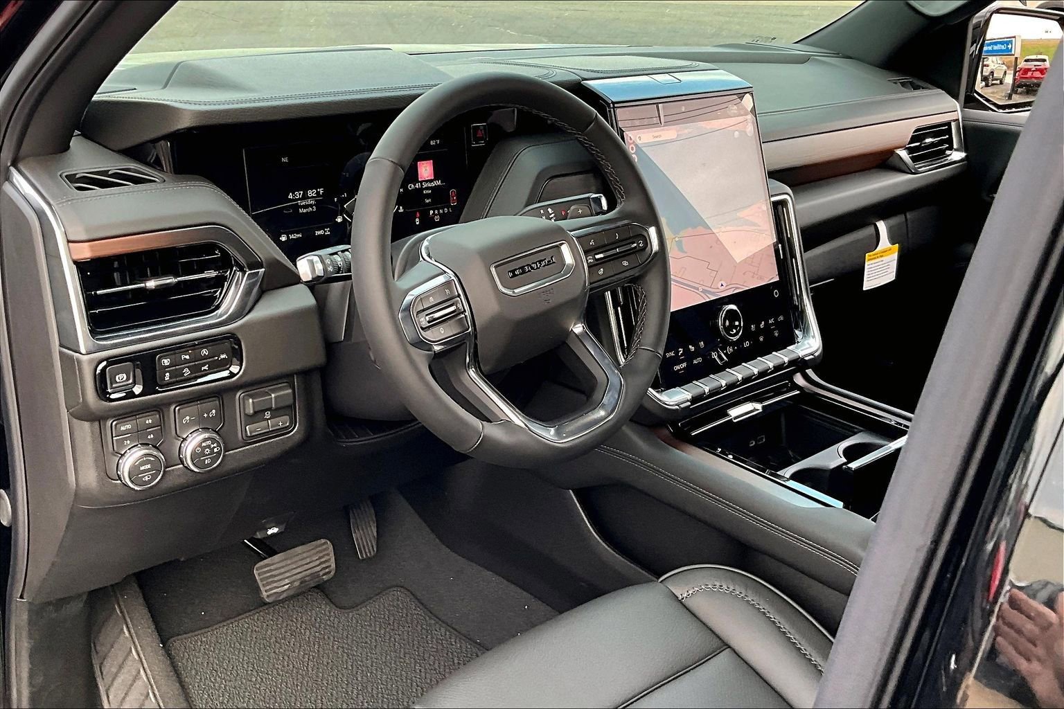 New 2026 GMC Yukon Denali image 6