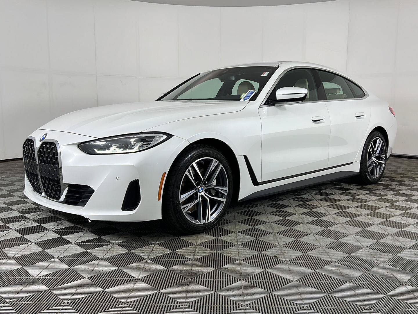 Used 2023 BMW 430i Gran Coupe xDrive w/ M Sport Package AWD/4WD image 12