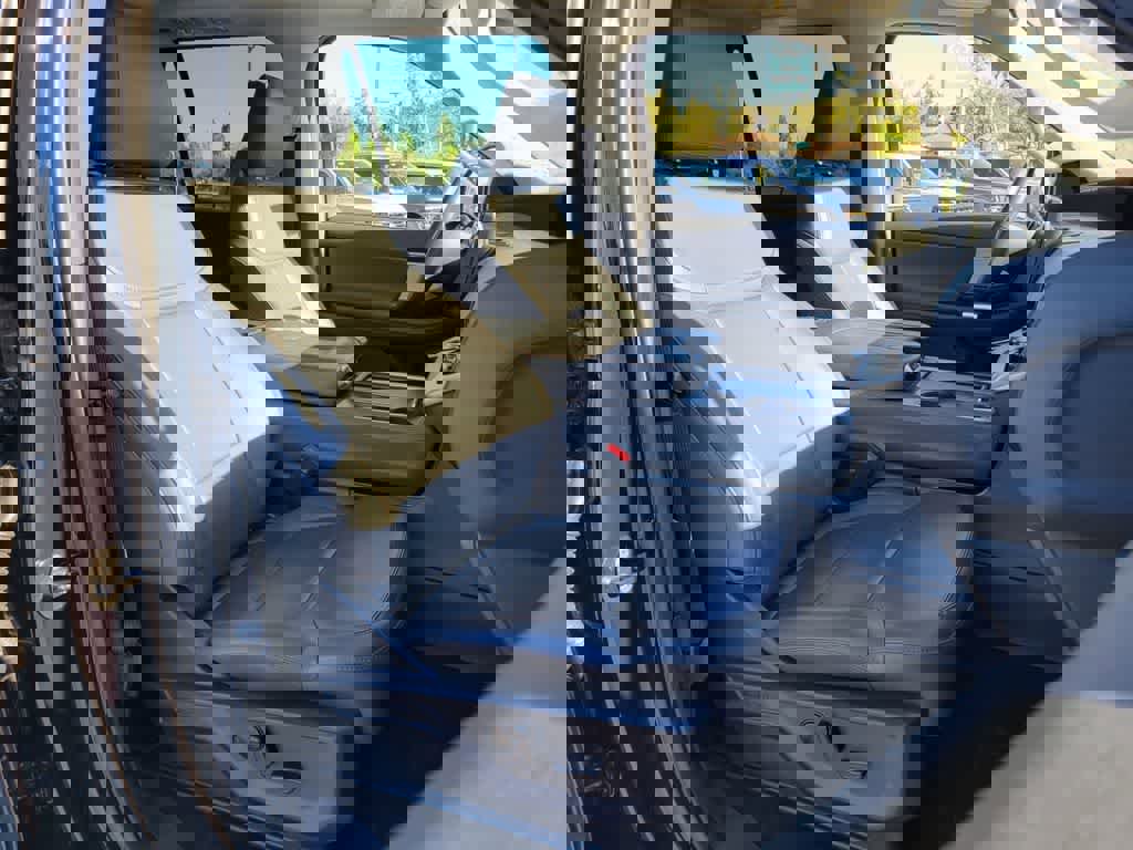 Certified 2025 Ford Expedition Max Active image 18