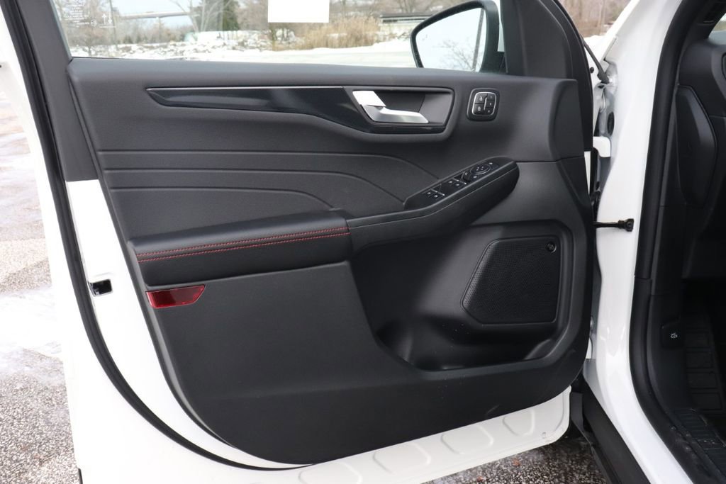 New 2026 Ford Escape ST-Line Select w/ Tech Pack #2 image 34