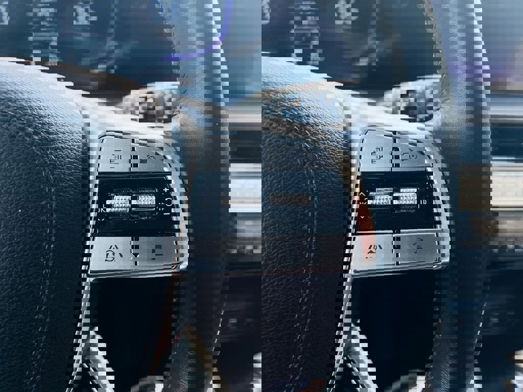 Used 2025 Kia Telluride S AWD/4WD image 26