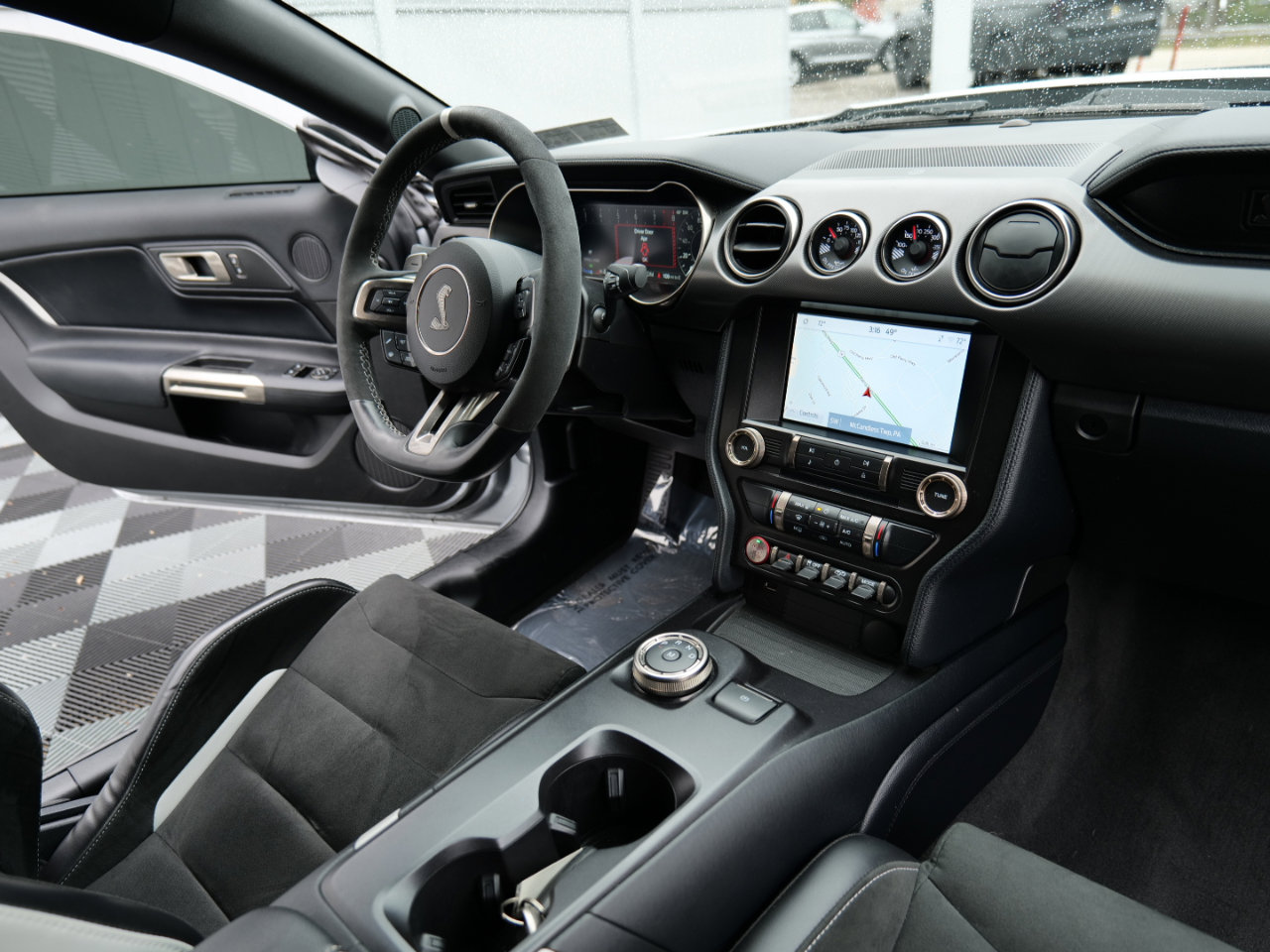 Used 2021 Ford Mustang Shelby GT500 w/ Technology Package image 35