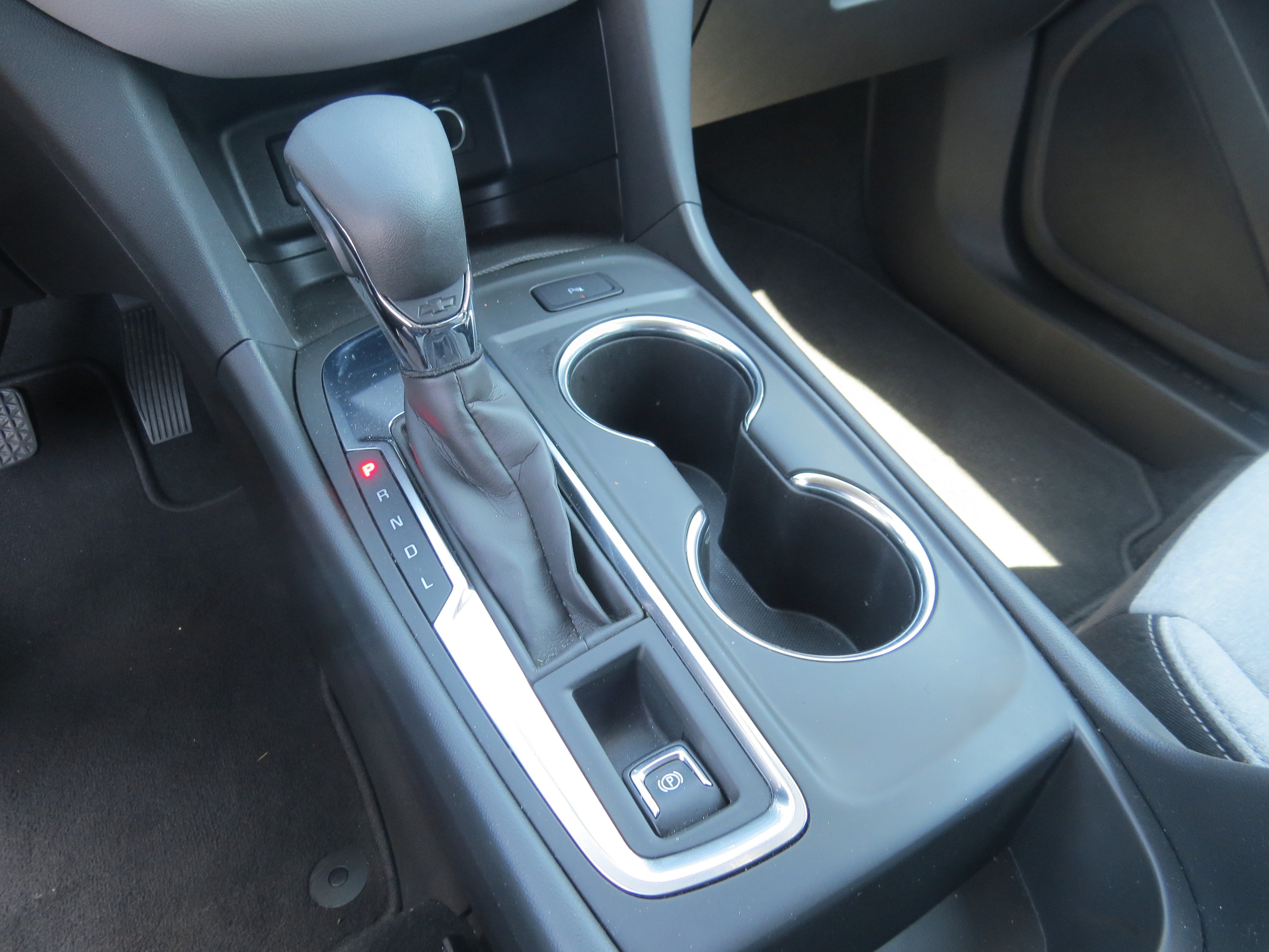 Used 2022 Chevrolet Equinox LT FWD image 22
