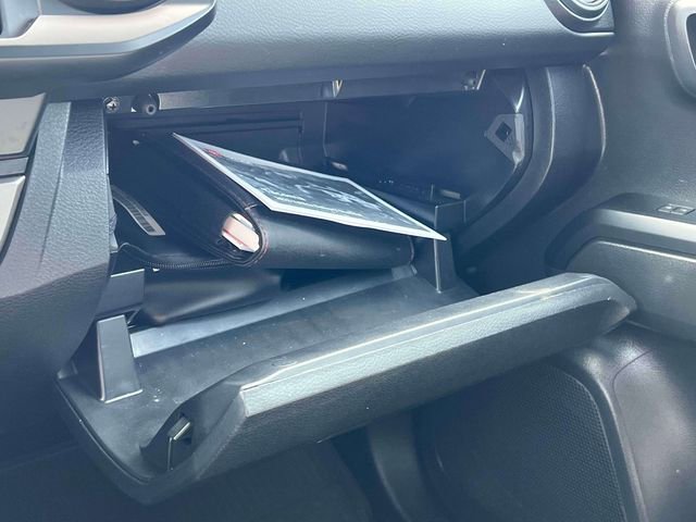 Used 2022 Toyota Tacoma SR image 33