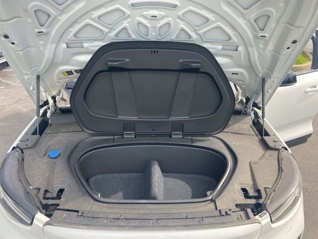 Used 2023 Volvo XC40 Recharge Ultimate w/ Protection Package Premier AWD/4WD image 23
