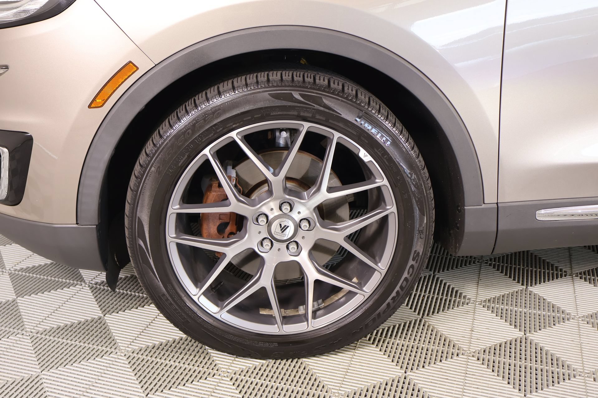 Used 2019 Lincoln Nautilus Select FWD image 18