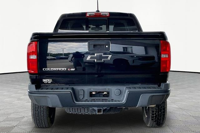 Used 2020 Chevrolet Colorado ZR2 w/ ZR2 Midnight Special Edition AWD/4WD image 6