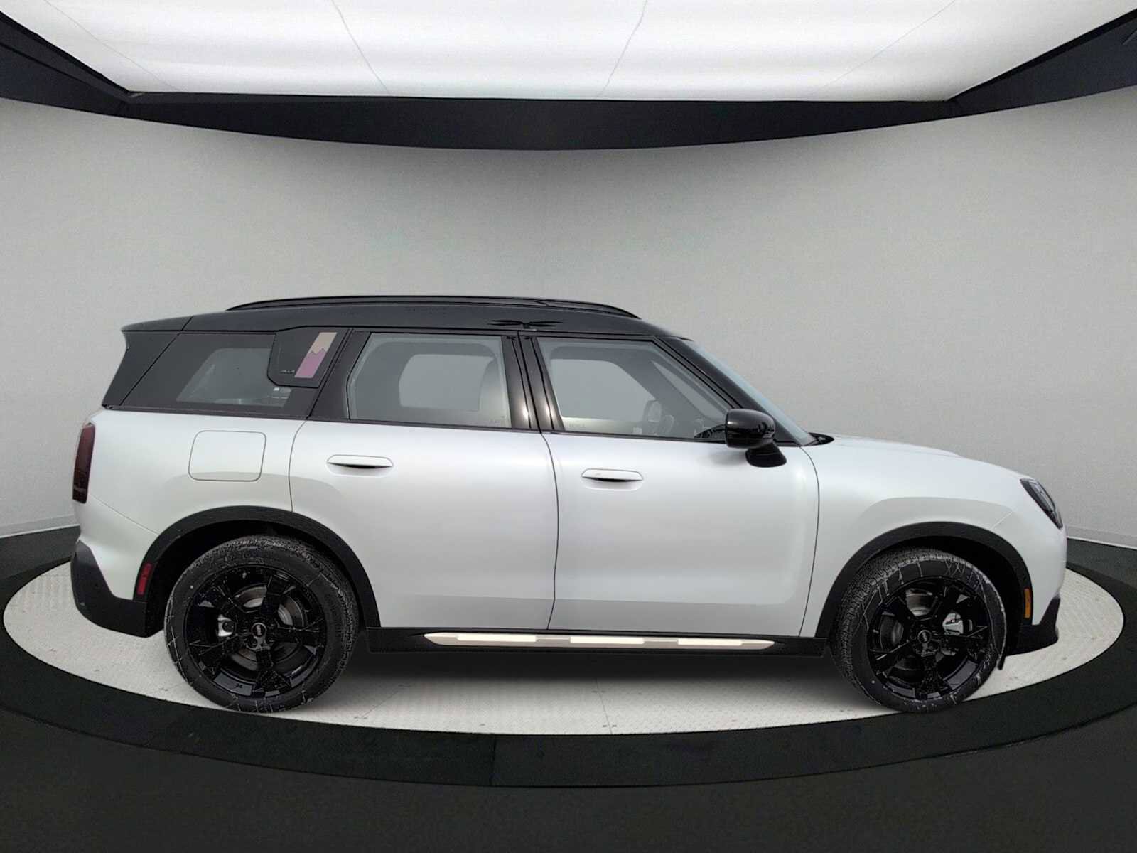 New 2026 MINI Cooper Countryman SE AWD/4WD image 9