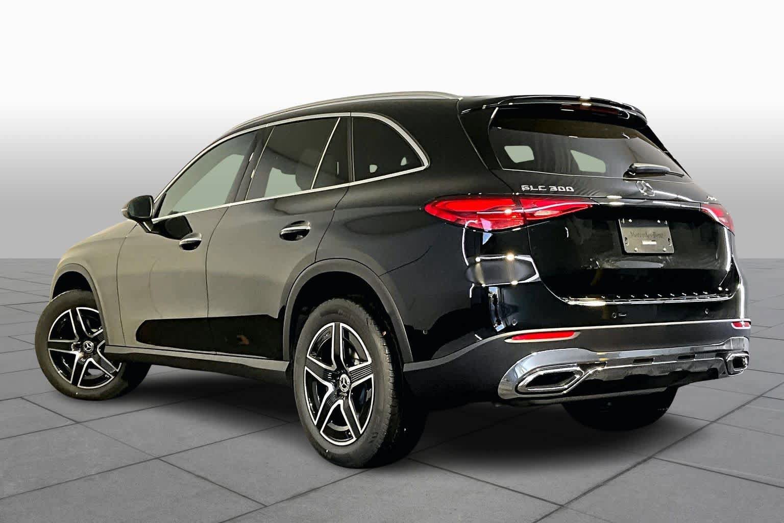 New 2026 Mercedes-Benz GLC 300 4MATIC image 3