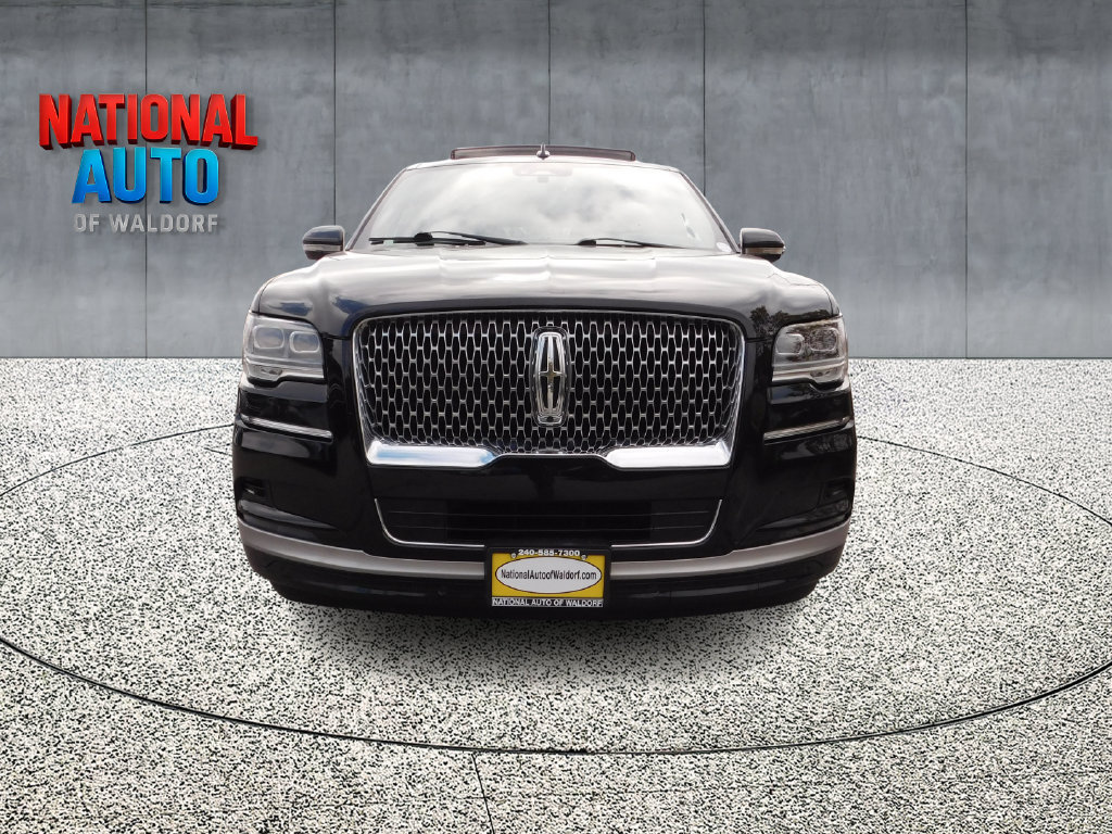 Used 2022 Lincoln Navigator L Reserve AWD/4WD image 3