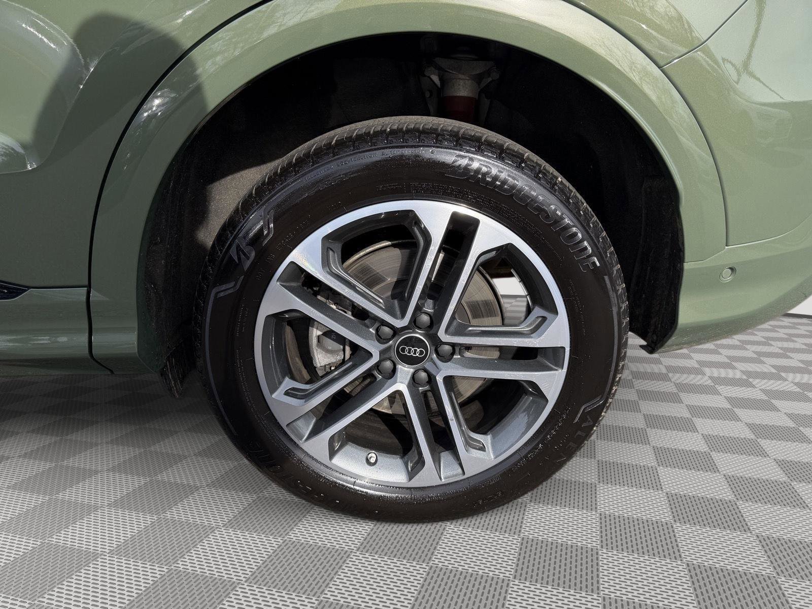 Certified 2025 Audi Q5 Premium Plus w/ Premium Plus AWD/4WD image 8