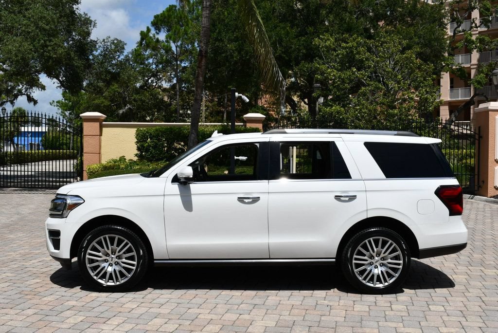 Used 2022 Ford Expedition Limited AWD/4WD image 27