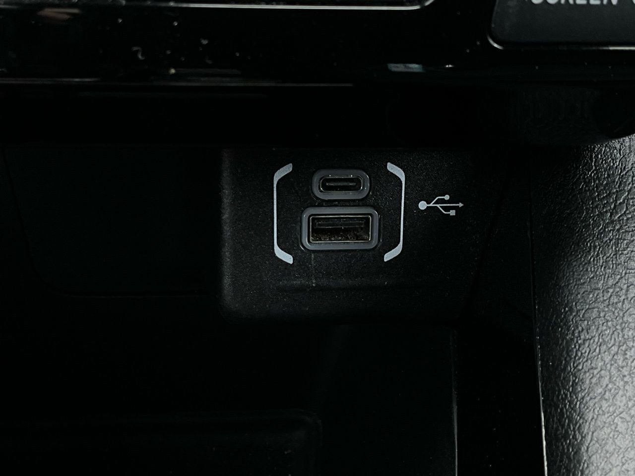 Used 2025 Jeep Compass Trailhawk w/ Trailer Tow Group image 25