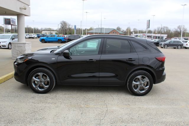 Used 2025 Ford Escape ST-Line image 2