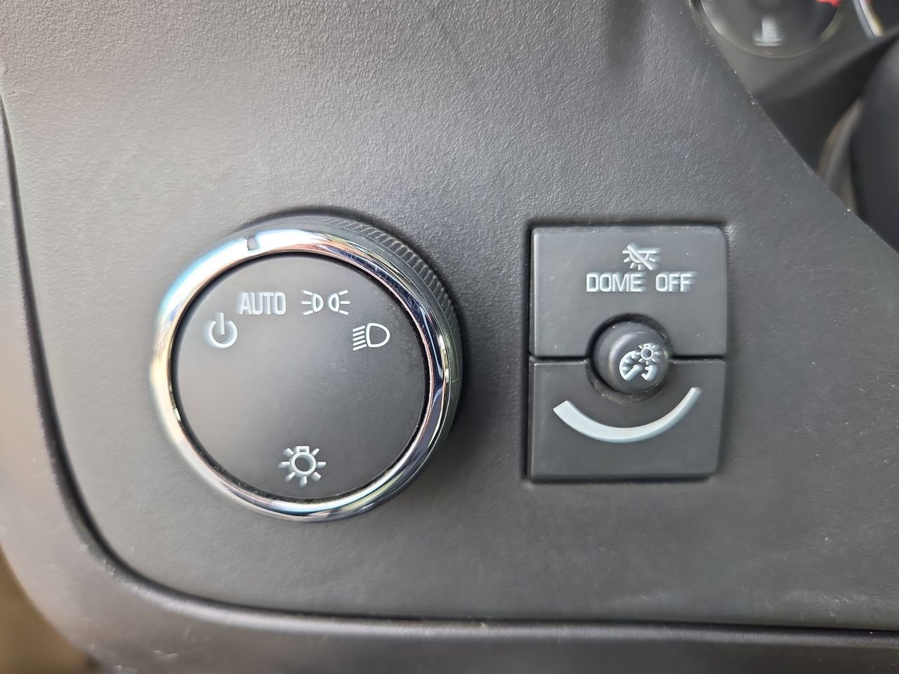 Used 2011 Chevrolet Express 1500 LS RWD image 25