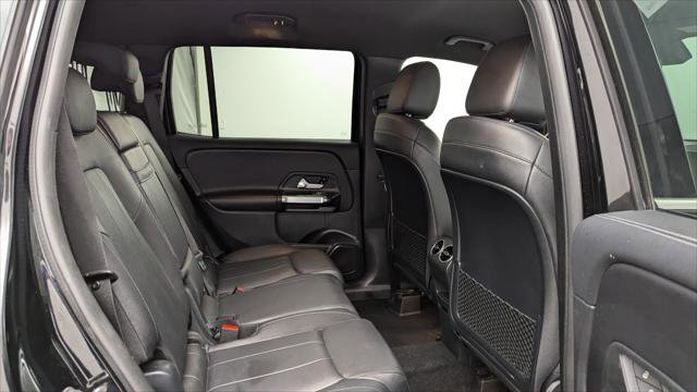 Used 2021 Mercedes-Benz GLB 250 w/ Premium Package image 19