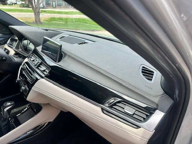 Used 2018 BMW X2 sDrive28i FWD image 15