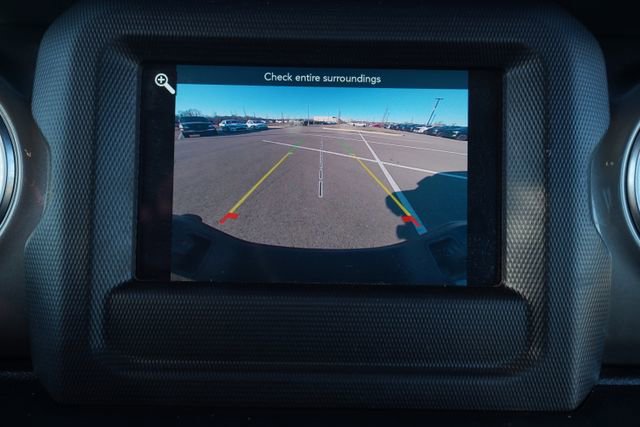 Used 2021 Jeep Gladiator Overland w/ LED Lighting Group image 27