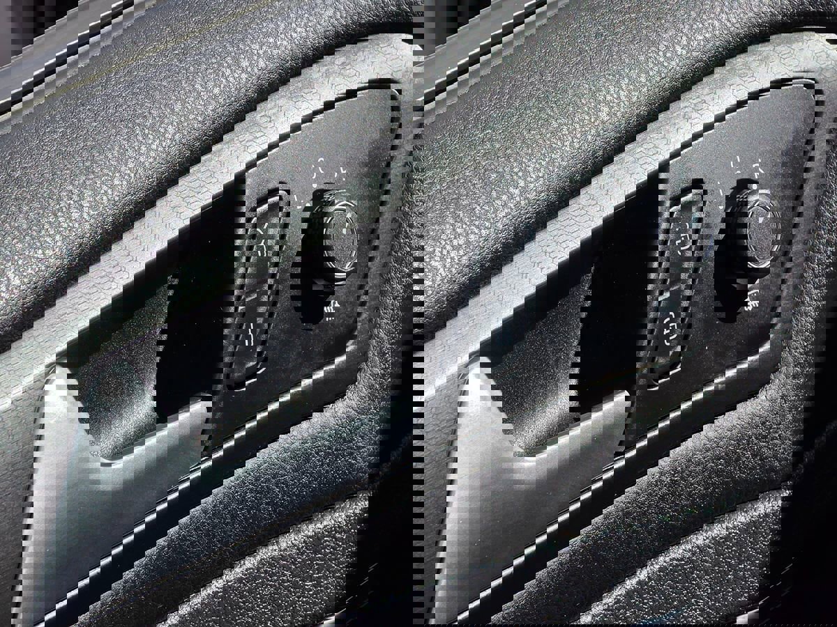 Used 2021 Volkswagen GTI SE image 30