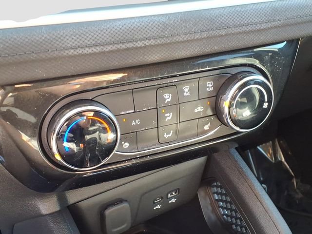 Used 2025 Chevrolet TrailBlazer LT w/ LT Cold Weather Package image 12