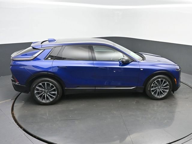 New 2026 Cadillac Lyriq Sport w/ LPO, Floor Liner Package AWD/4WD image 41