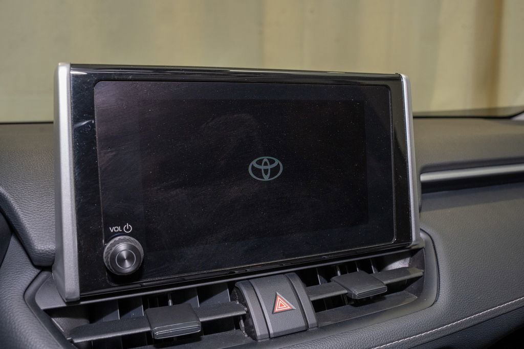 Used 2025 Toyota RAV4 XLE w/ Convenience Package image 13