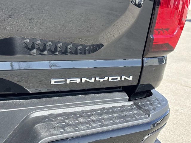 New 2026 GMC Canyon Denali image 5