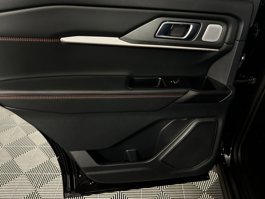 Used 2025 Ford Explorer ST w/ Sun And Sound Package image 30