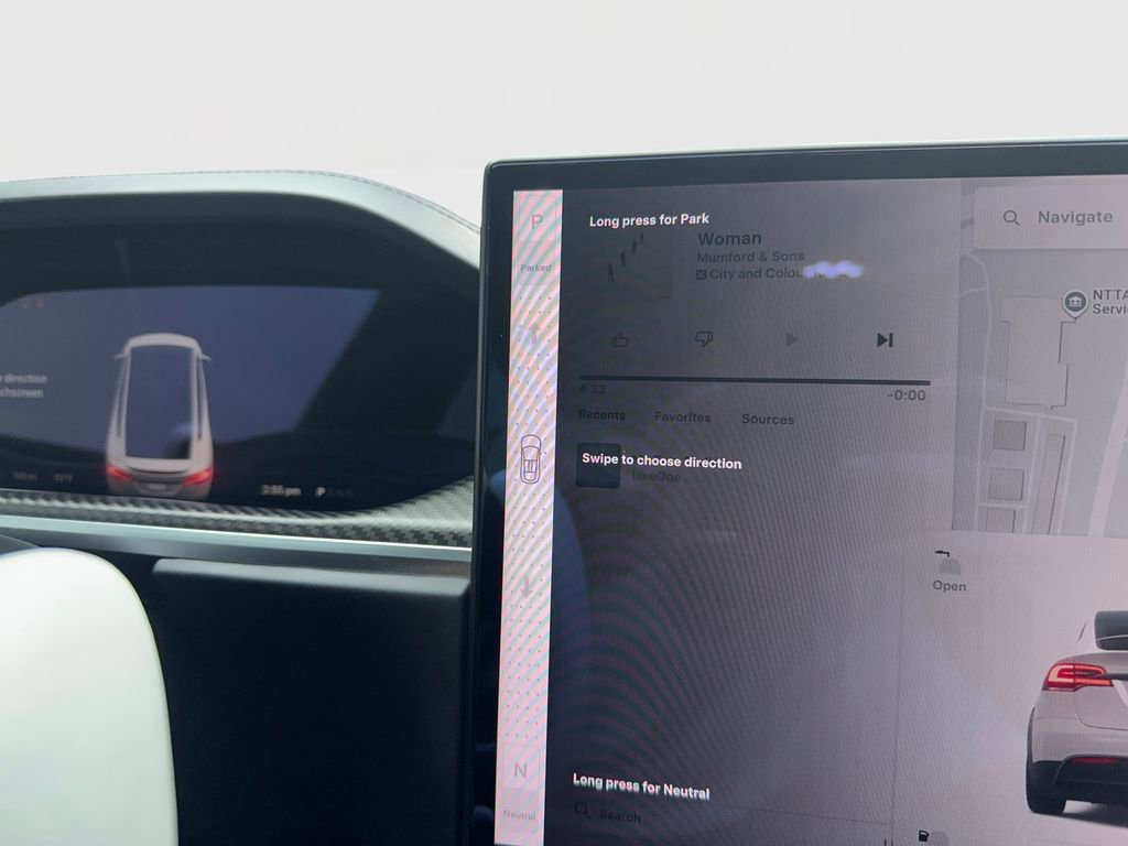 Used 2022 Tesla Model X Plaid image 34