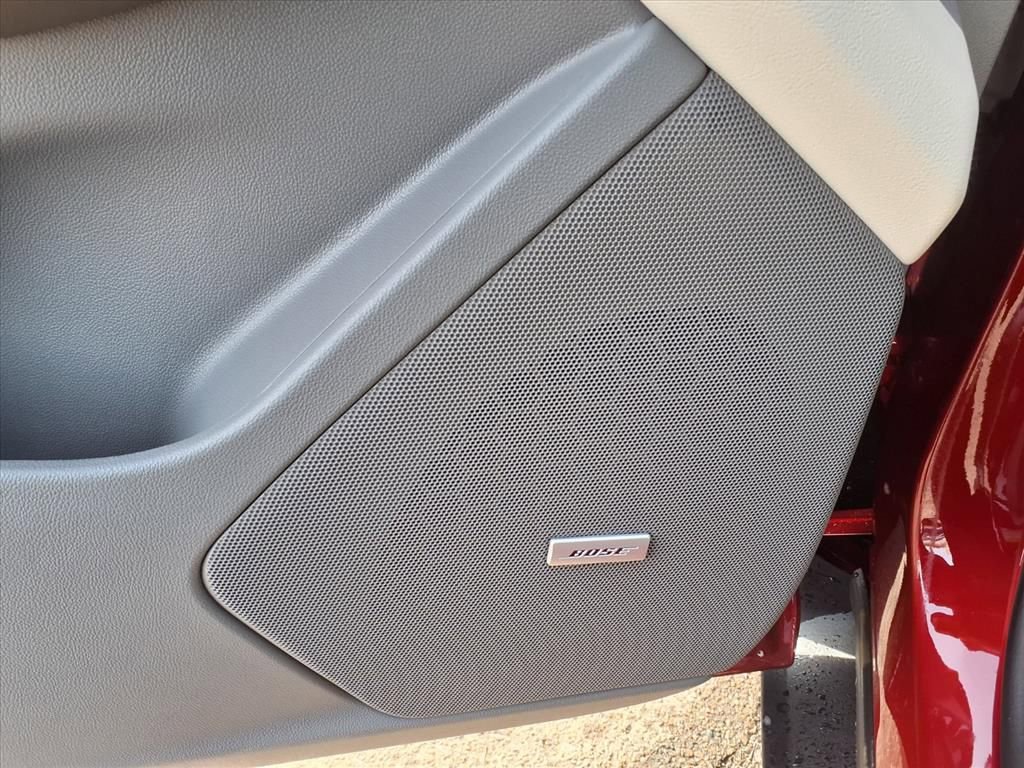 New 2026 Cadillac XT5 Premium Luxury image 12