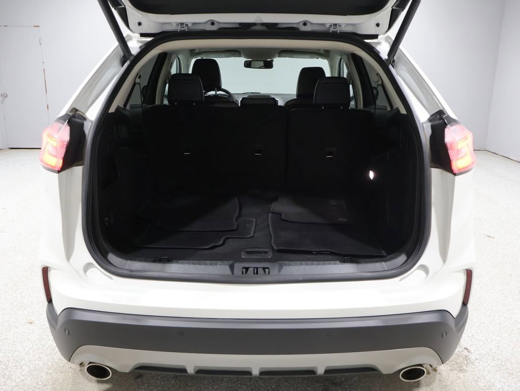 Used 2024 Ford Edge Titanium w/ Equipment Group 301A AWD/4WD image 18